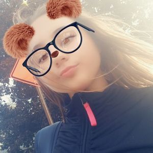 Meet your Posher, Quintessa